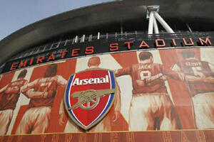 Nesvakidašnja blamaža: Arsenal sklopio partnerstvo sa prevarantom