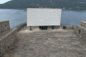 Počeo da radi ljetni bioskop na tvrđavi Forte mare