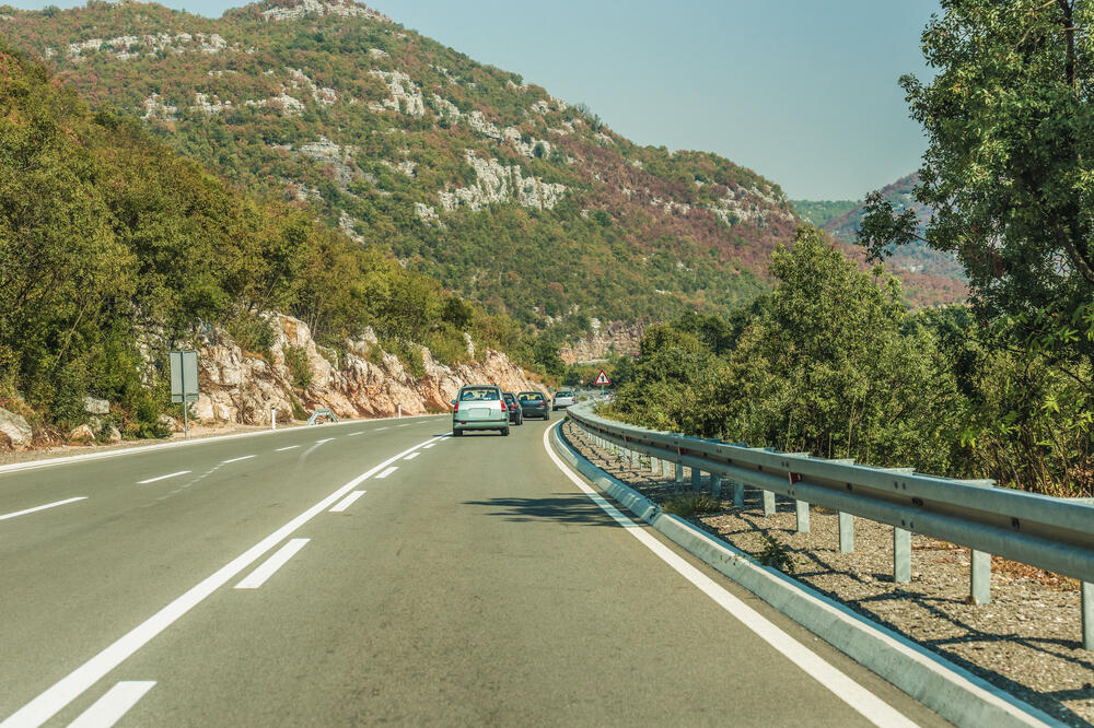 Vožnja, putevi, Foto: Shutterstock