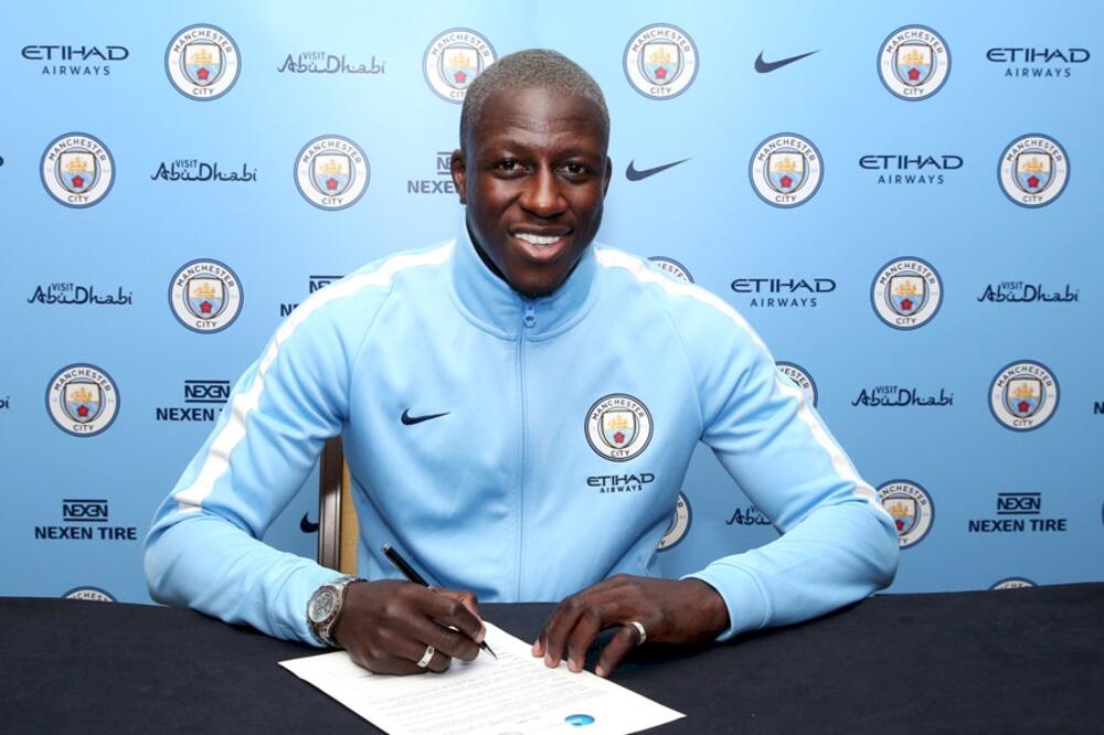 Benžamin Mendi, Foto: Www.mancity.com
