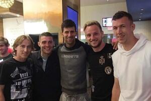 Ajmo vatreni, ajmo Nole