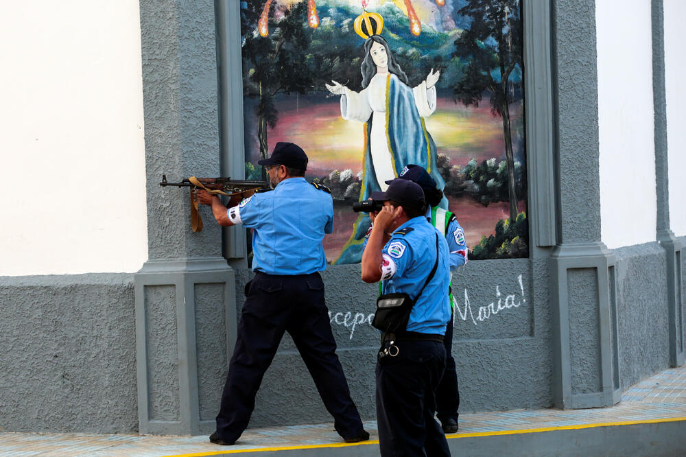 Nikaragva, policija, Foto: Reuters