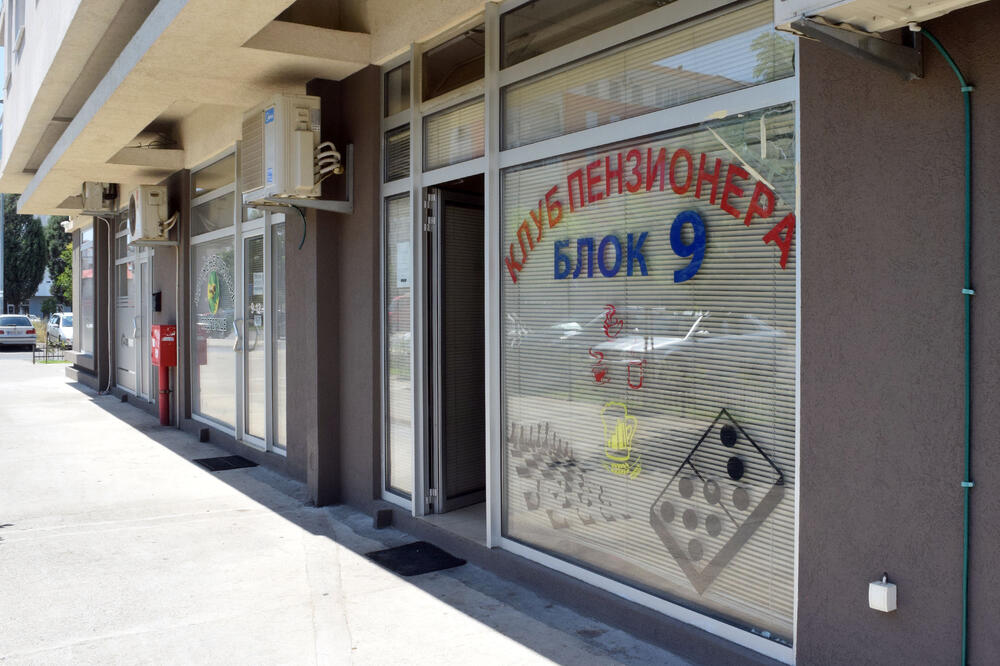Klub penzionera Blok 9, Foto: Luka Zeković