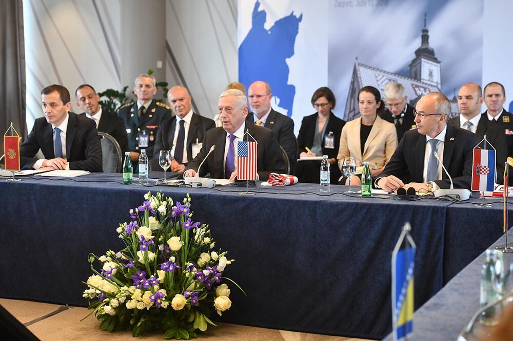 Predrag Bošković, Džejms Matis, Foto: Ministarstvo odbrane Crne Gore