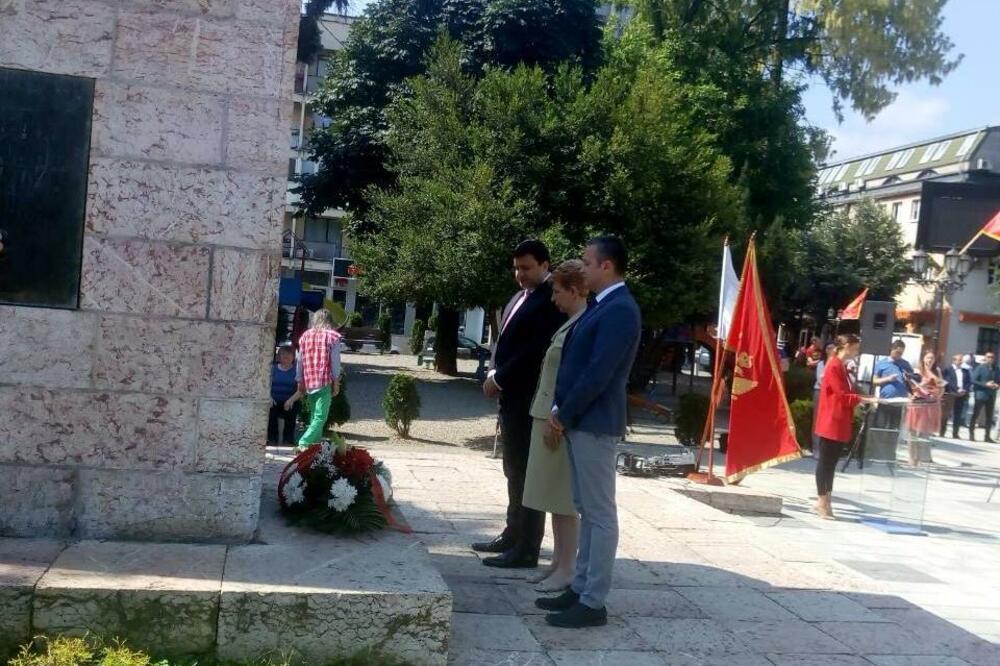 Polaganje vijenca, Bijelo Polje, Foto: Jadranka Ćetković