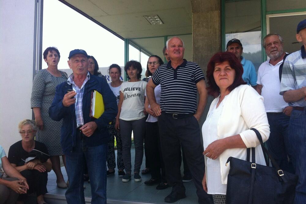 Musa Radojević, radnici Lenke, Foto: Jadranka Ćetković