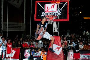 Pogledajte: Ovakvo zakucavanje se još nije vidjelo