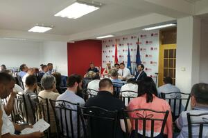 Glavni odbor GP URA: Ne prekidati bojkot parlamenta dok se ne...