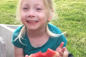 Svemoćna Maja: Pogledajte prve korake djevojčice sa cerebralnom...