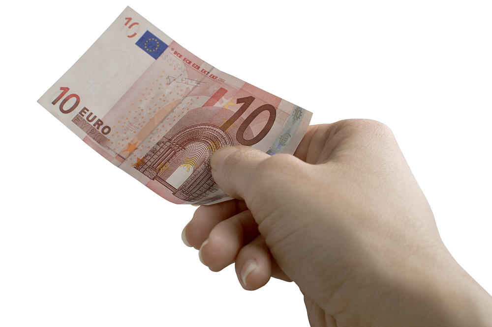 10 eura, Foto: Shutterstock