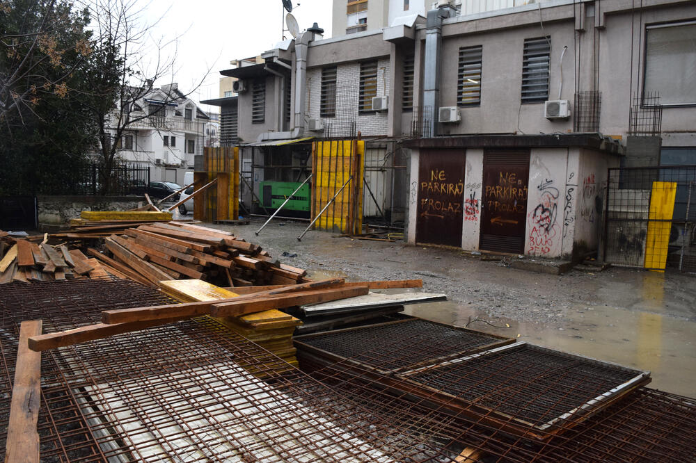 Carine, izgradnja hotela, Foto: Luka Zeković