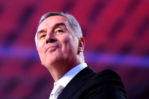 Đukanović proglasio članove Sudskog savjeta