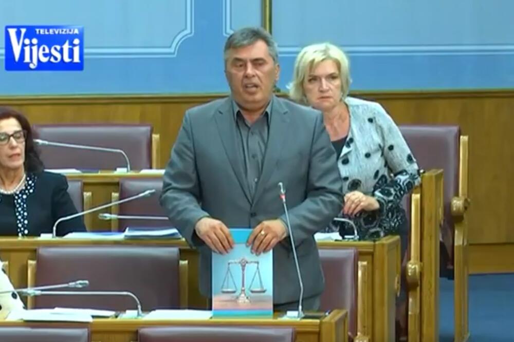 Milutin Đukanović, Foto: Screenshot (YouTube)
