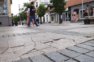 Propadaju ploče u Hercegovačkoj ulici