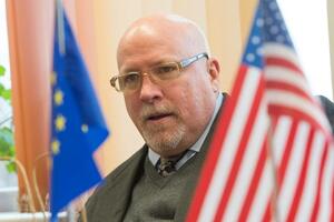 Američki ambasador u Estoniji podnio ostavku zbog komentara Trampa...