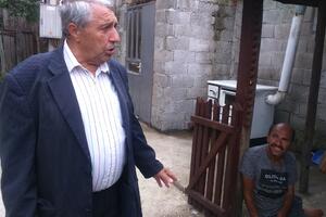 Pomozimo Fatunu Zećiriju: Lošeg je zdravlja, neophodna su mu...