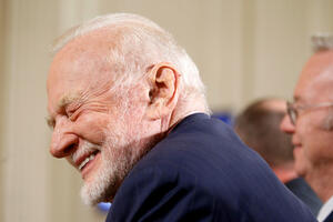 Baz Oldrin tužio djecu i bivšu menadžerku: Kradu me, kleveću, ne...