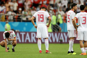 Iranci u suzama, Portugalci kroz pakao do Urugvaja