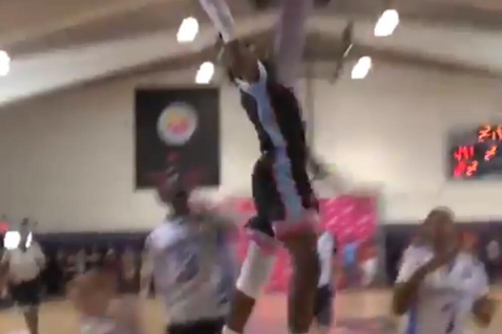 Broni Džejms, Foto: Printscreen