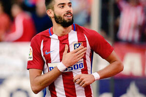 Arsenal zainteresovan za Karaska