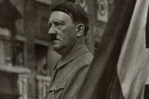 Hitlerov pribor za jelo prodat na aukciji