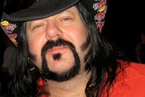 Preminuo Vini Pol, legendarni bubnjar Pantere