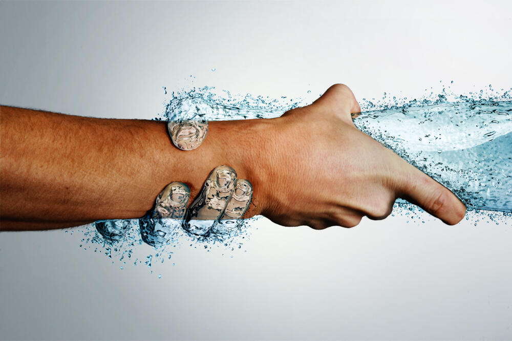 Koža, voda (Novine)