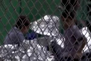 Surovost na američkoj granici: Djeca u kavezima plaču i dozivaju...