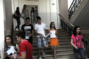 U Podgorici mjesta za 2.700 đaka: Počeo upis u srednje škole