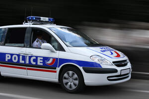 Francuska: Dvoje ranjenih u napadu nožem