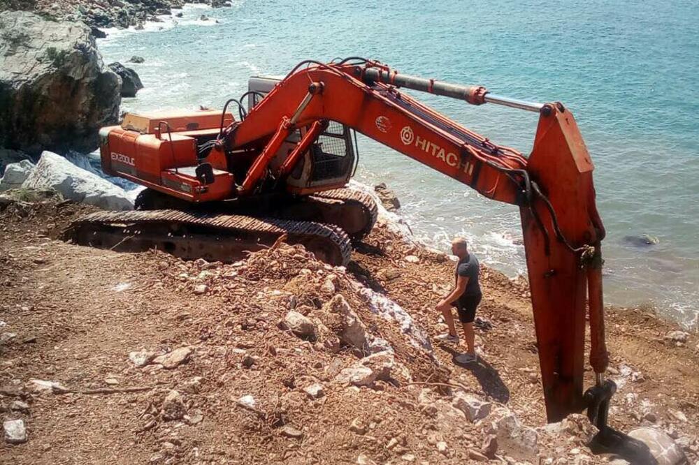 radovi, plaže, Bar, Foto: Komunalna policija Bar