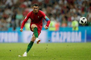 Istorijska ravan: Gdje staje Ronaldov het-trik?