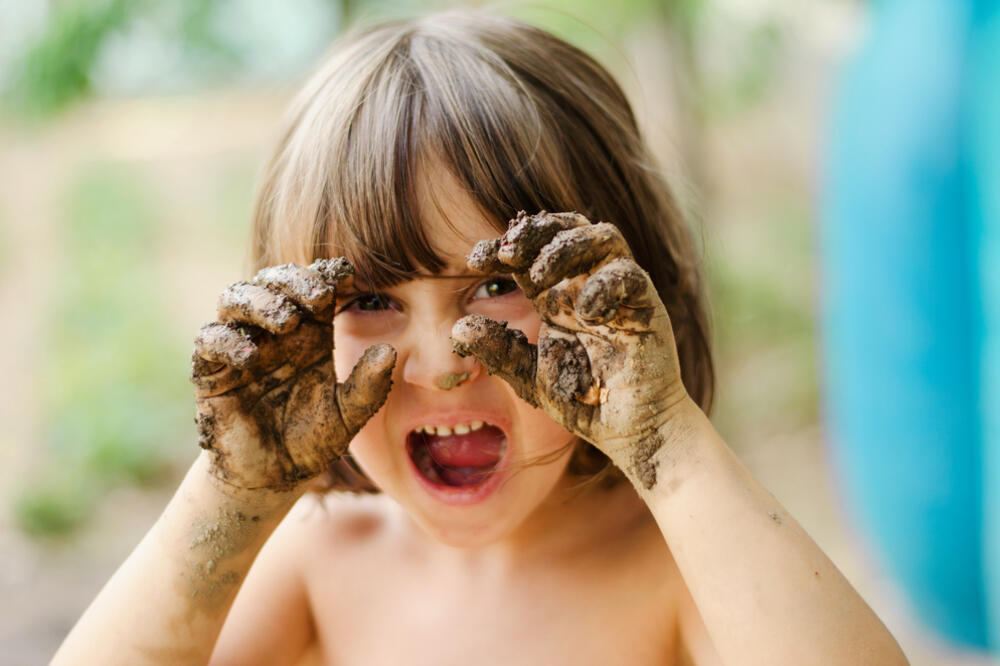 djeca, prljavština, Foto: Shutterstock