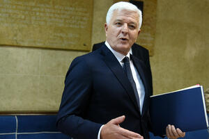 Marković: Pozdravljam odluku Demokrata i URE, DPS spremna na...