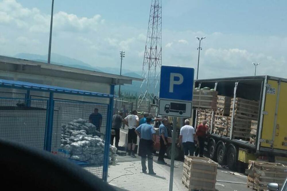 Mile Jevtić droga, Foto: Čitalac Vijesti