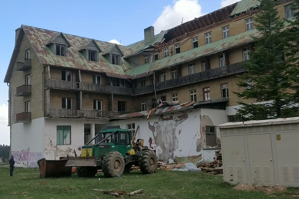 Hotel Durmitor rušenje, Foto: Obrad Pješivac