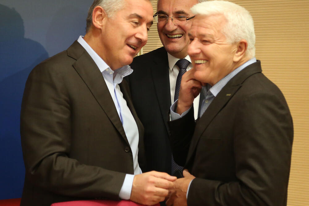 Knežević tvrdi da je finansirao kampanju: Visoki zvaničnici DPS, Milo Đukanović, Tarzan Milošević i Duško Marković, Foto: Filip Roganović