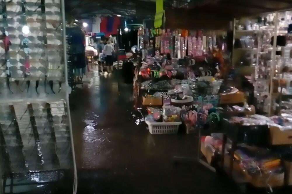 pijaca Tuzi, poplava 1, Foto: Printscreen