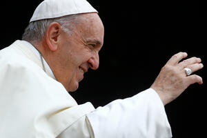 Papa Franjo: Prelazak na čistije izvore energije izazov epohalnih...