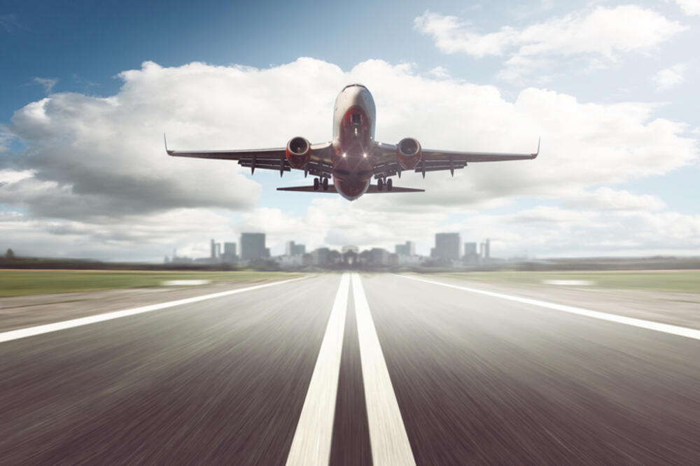 avion, pista, avionska pista, aerodrom, Foto: Shutterstock