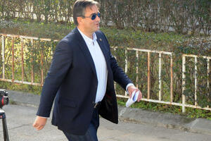 Medojević: Bečićev gradonačelnik Budve brzo uči školu DPS-a, imao...