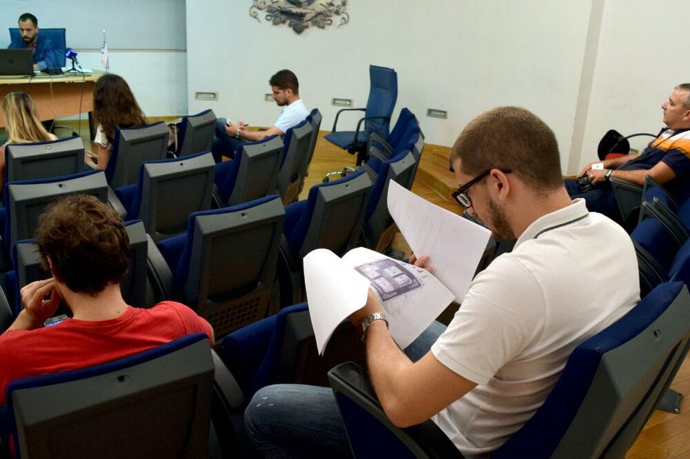 JAvna rasprava blok 35 36, Foto: Luka Zeković