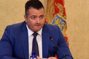 Tivat: Komisija ćuti o prijavama protiv Vuksanovića, Novosela i...