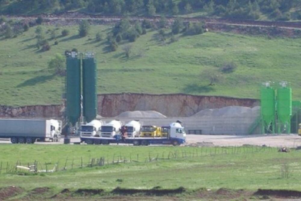 Otilovići, cementara Šarići, Foto: Goran Malidžan
