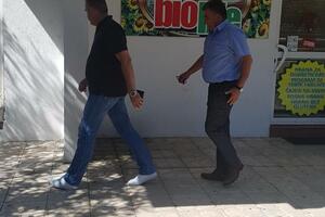 DPS Bar: Aktivisti Demokrata i URA zaključali članove odbora;...