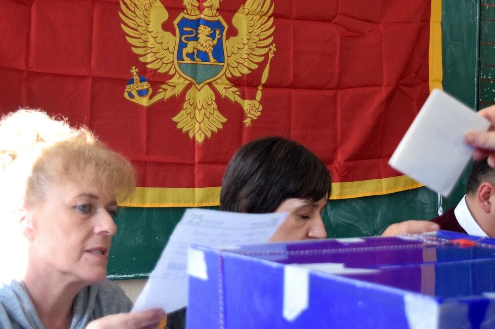 glasanje, izbori, Foto: Boris Pejović