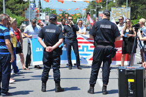 Milačić poručio Vukoviću: Sjeverac ne duva ljeti, DPS će biti...