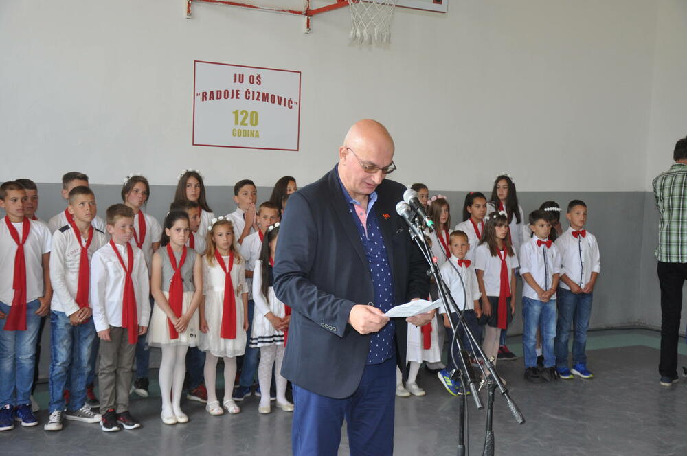 OŠ Radoje Čizmović