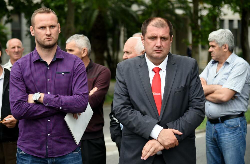 Protest vlasnika nelegalno sagrađenih kuća Park šuma Zagorič