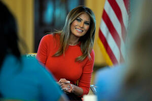 Melanija Tramp operisana: Benigna promjena na bubregu